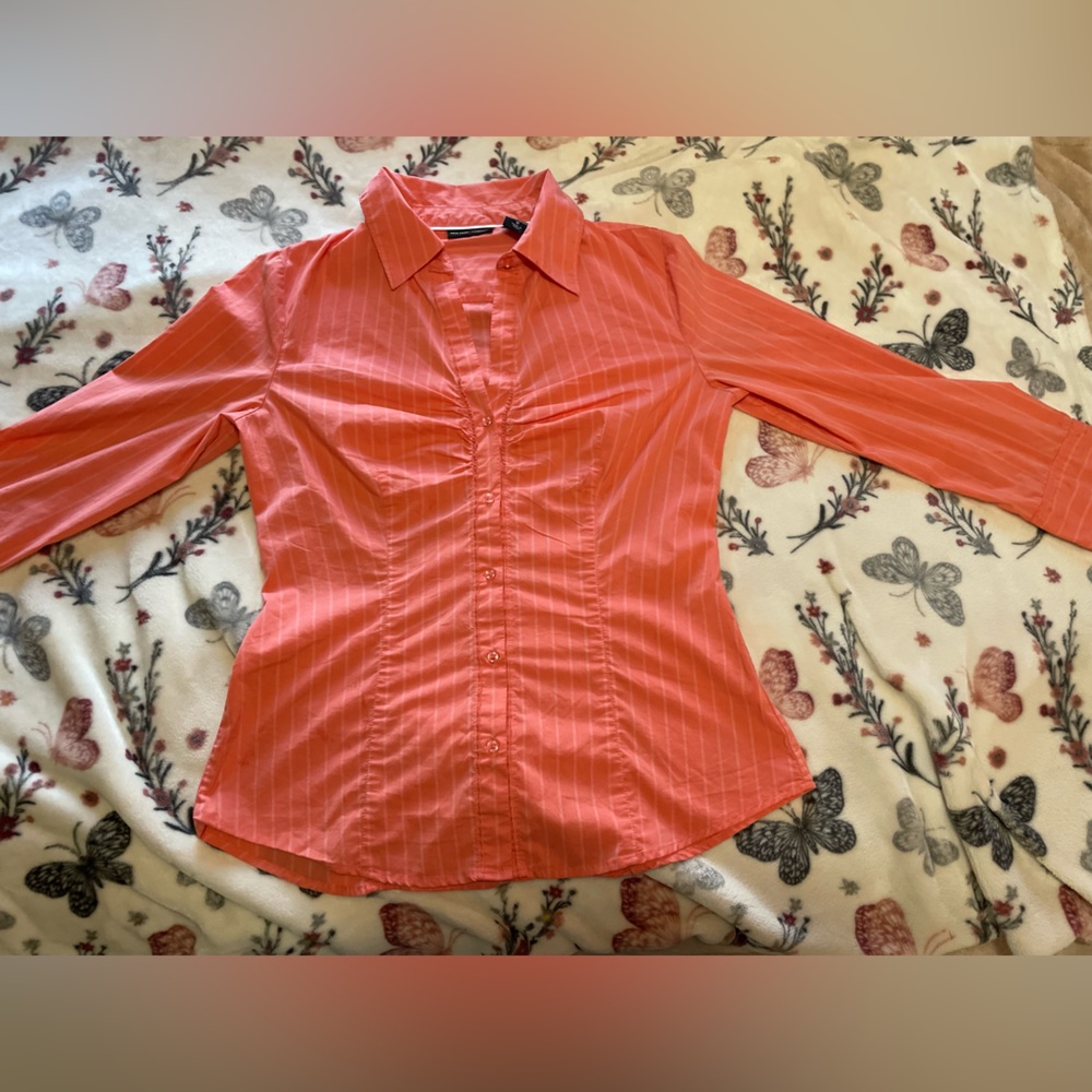 New York & Company Stretch Collared shirt. Size Small